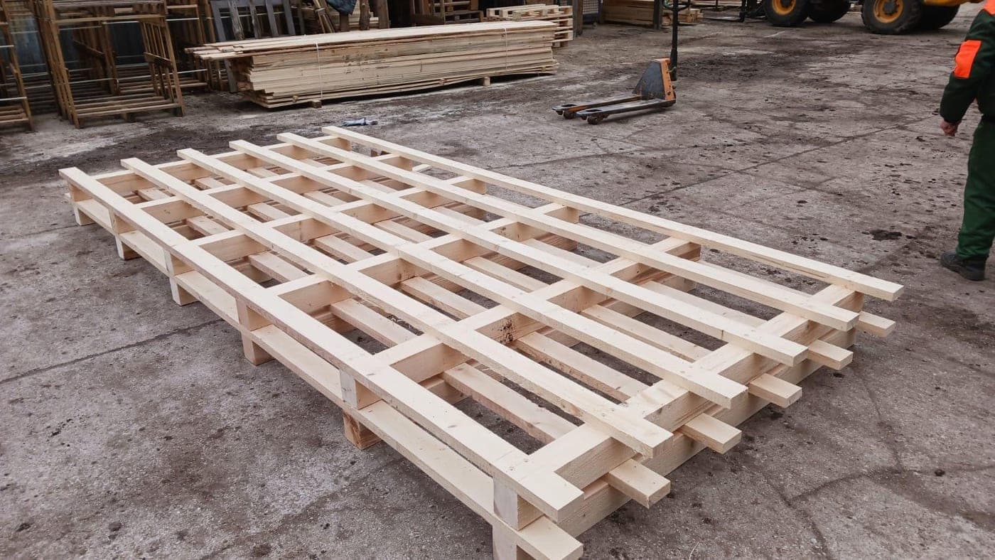 Paleta na plechy 200 × 450 cm, 3 000 kg